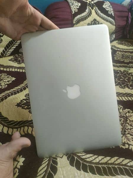 Apple Mac book A1466 2