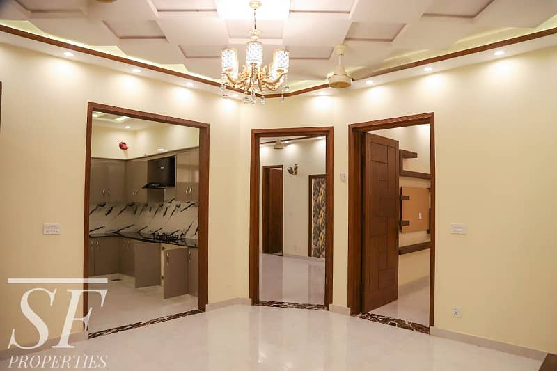 5Marla House Available For Rent in Secter D Bahria Town Hall 10