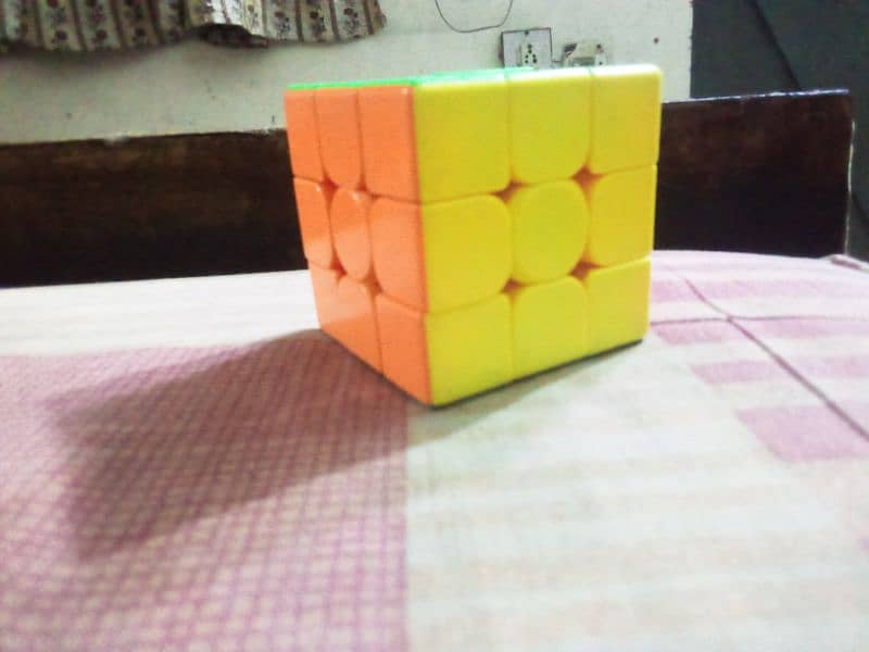 R. s 350  Rubik's Cube    3×3 5