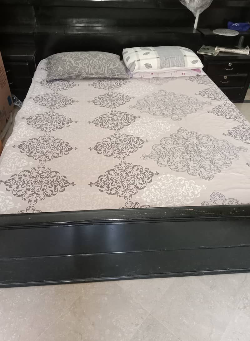 King Bed with Mattress 2