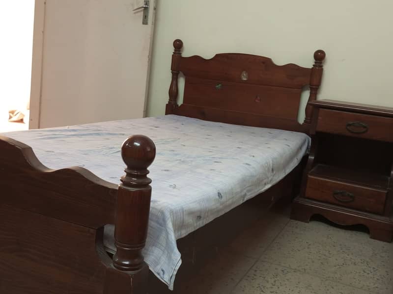 Wooden Bed Set FOR SALE!!! 4