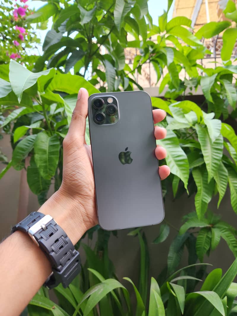 APPLE I PHONE 12 PRO NON PTA 7