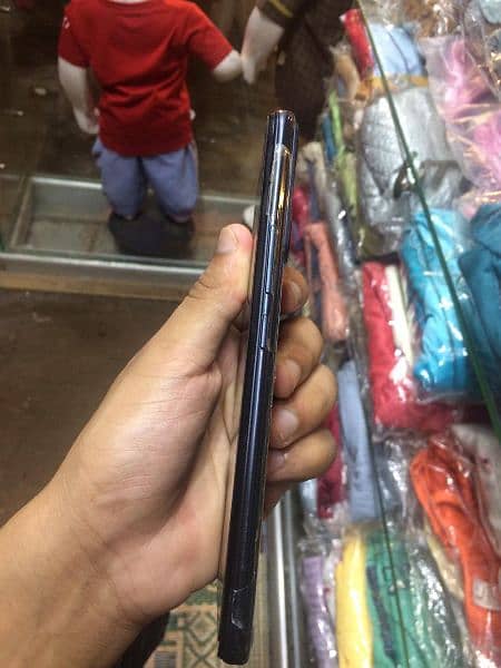 infinix hot 20i 4+7.64 gb momry box charg all ok 6