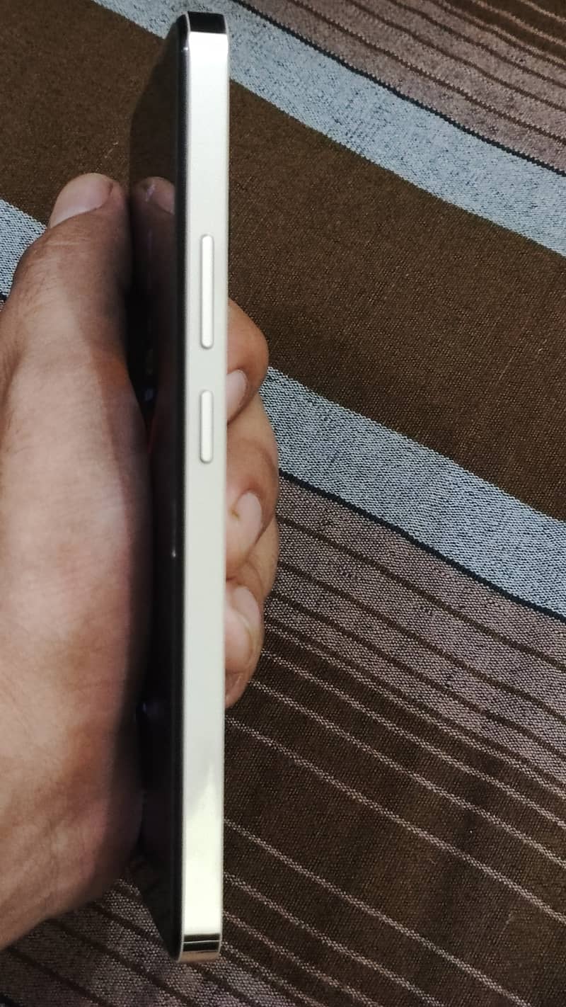 Realme 12+ 5G 2