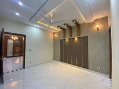 10Marla Like Brand New Upper Available For Rent in Tauheed Block Bahria Town Lahore 0