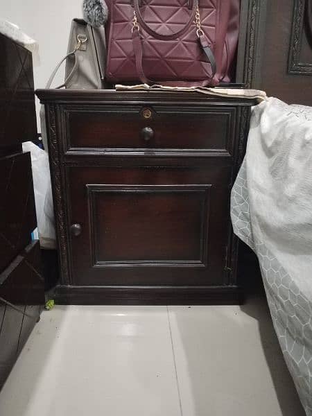 Bed Set for sale (King Bed + Mirror Dressing + Side Tables) 5