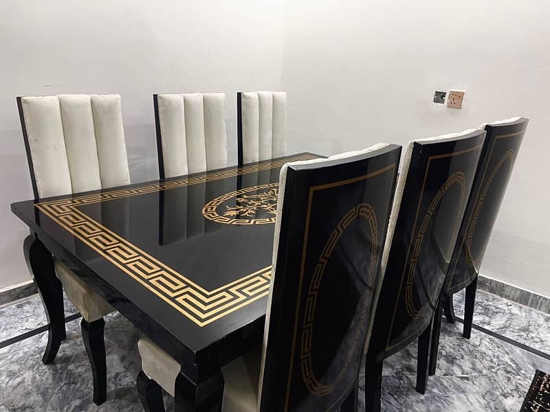 6 seater dining table 3