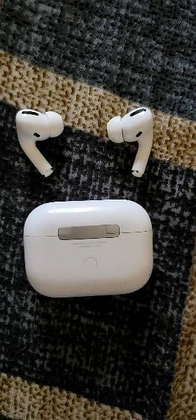 Original Apple Airpods Pro 4