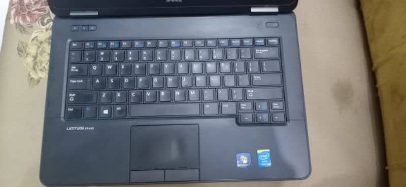 Dell Latitude E5440 6