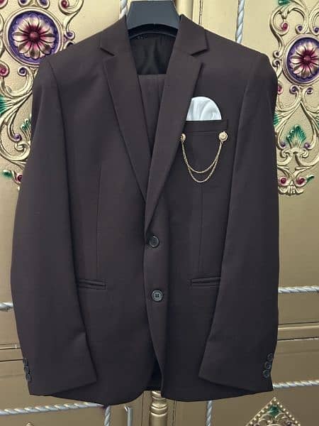 3 piece suit in new condition only 1 time use 2