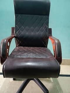 Office executive chair