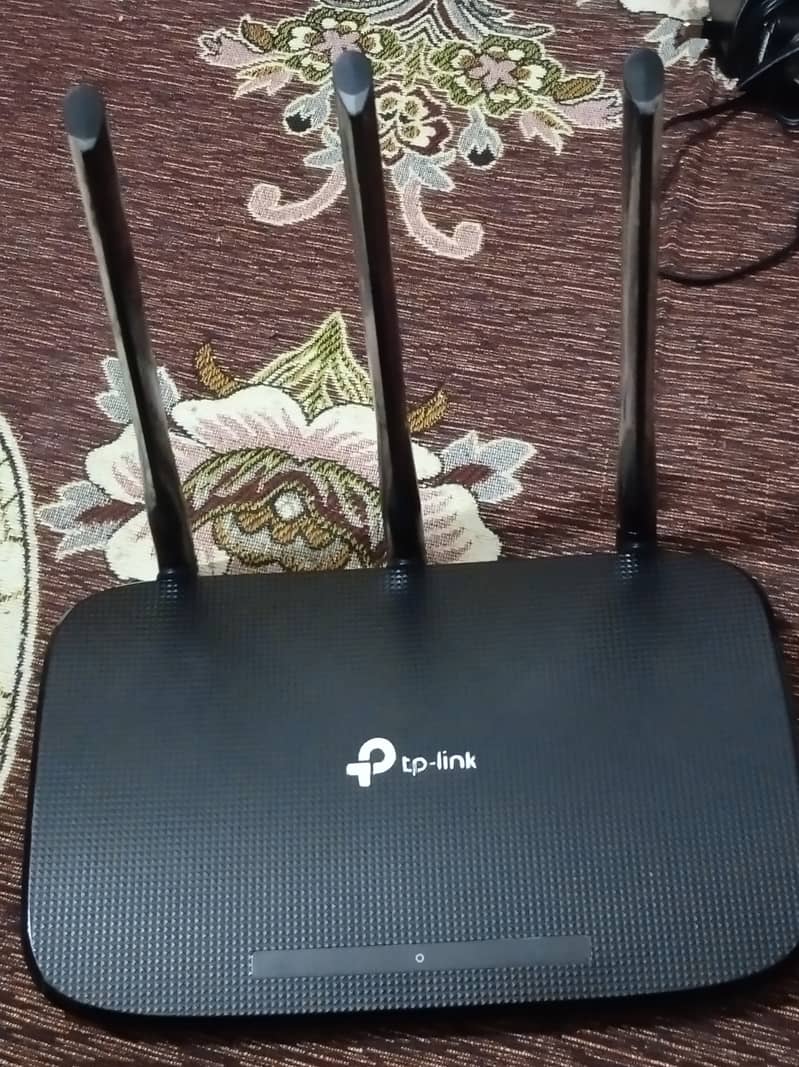 TpLink TL-WR840N 450Mbps Wireless N Router 1