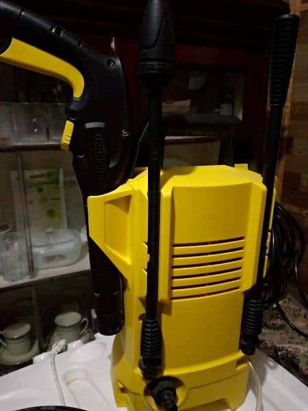 karcher k2 compact pressure washer 1