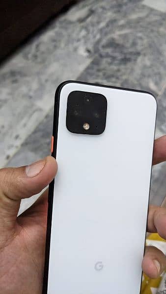 Google Pixel 4 3