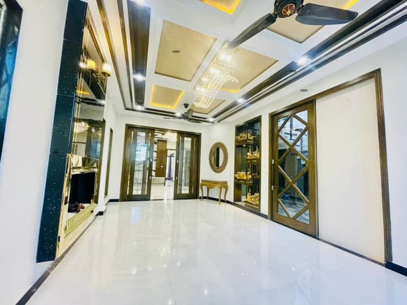 10 Marla Spanish House Available For Sale In Paragon City Lahore 21