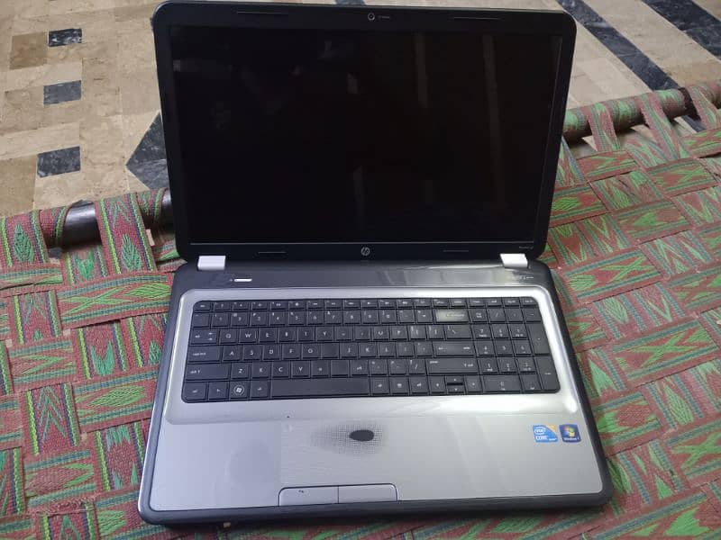 HP laptop pavilion g  GTA 5 install 3