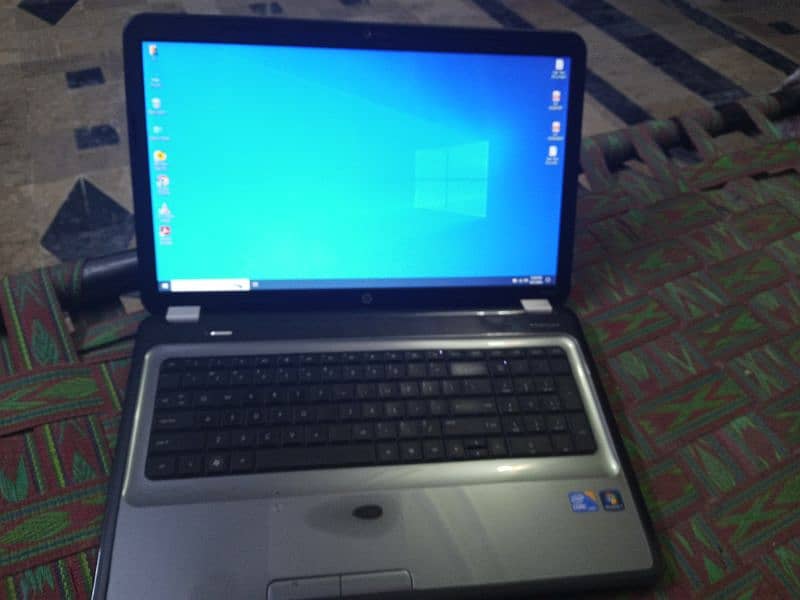 HP laptop pavilion g  GTA 5 install 6