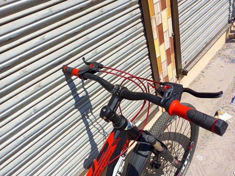 PLUS 26" MOUNTAIN BIKE 5