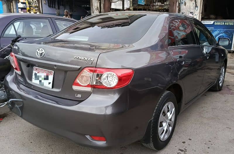 Toyota Corolla GLI 2011 Automatic 4