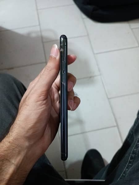 iphone 11 pro max 256gb PTA Approved 3