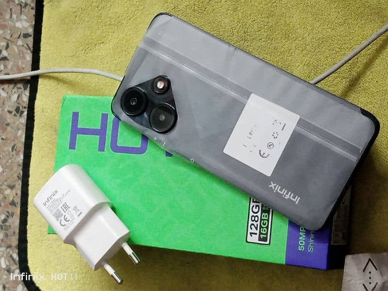 infinix hot 30i 8+8 128 with box and charger 19 02 2025 tak warrenty 4