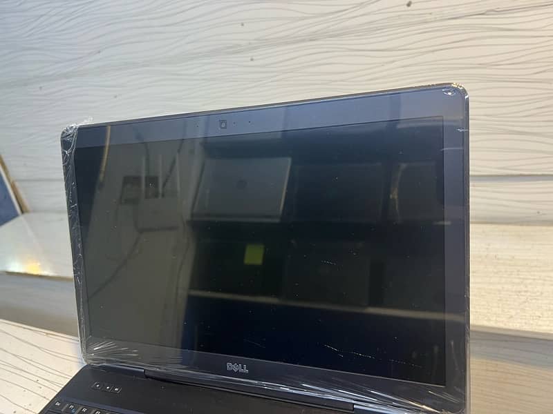 Dell 5540 Core i5 4th Generation in 10/10 Condition 3