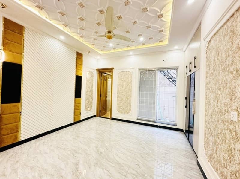 10 Marla Spanish House Available For Sale In Paragon City Lahore 10