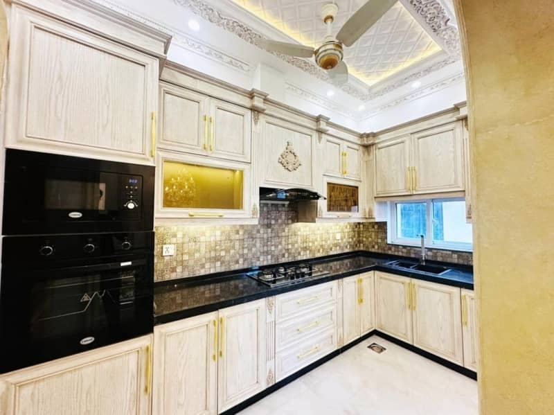 10 Marla Spanish House Available For Sale In Paragon City Lahore 19