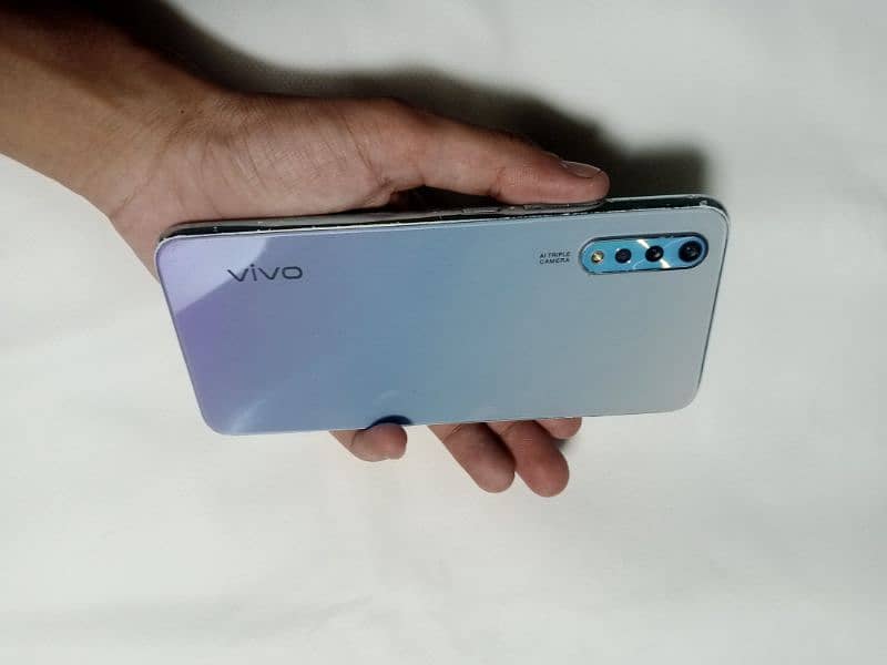 vivo S1 0