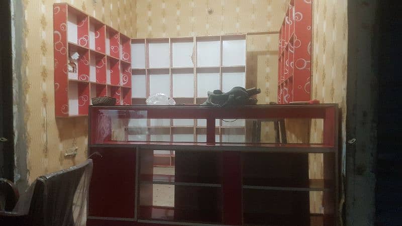 shop Racks and counter for sale in new condition 1