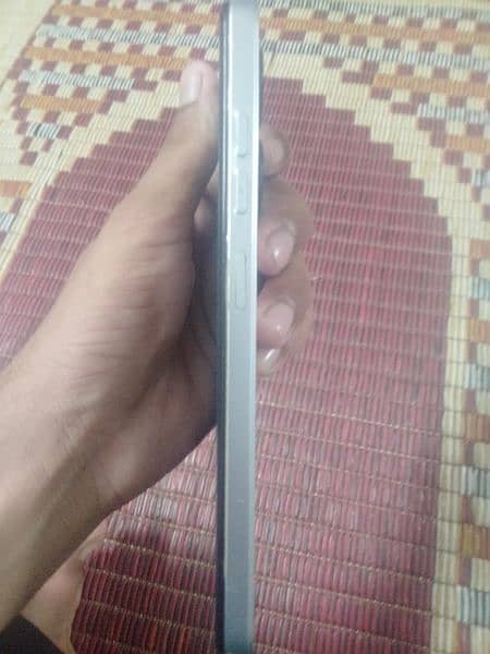 tecno camon 20c 8month warrant kay sath 4 128 dba charger sath 1