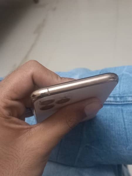 Iphone 11 pro non pta 64 gb FU Display chng 4