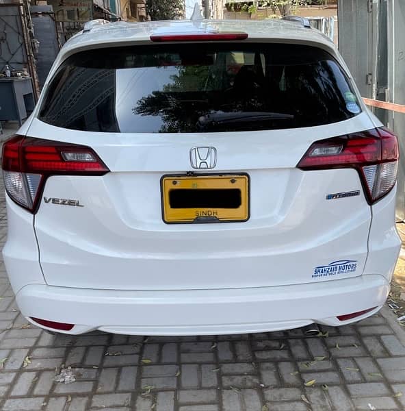 Honda Vezel Z Package 2015 Bumper to bumper original 2