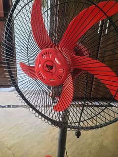 FAN for sale     chargable    almost new