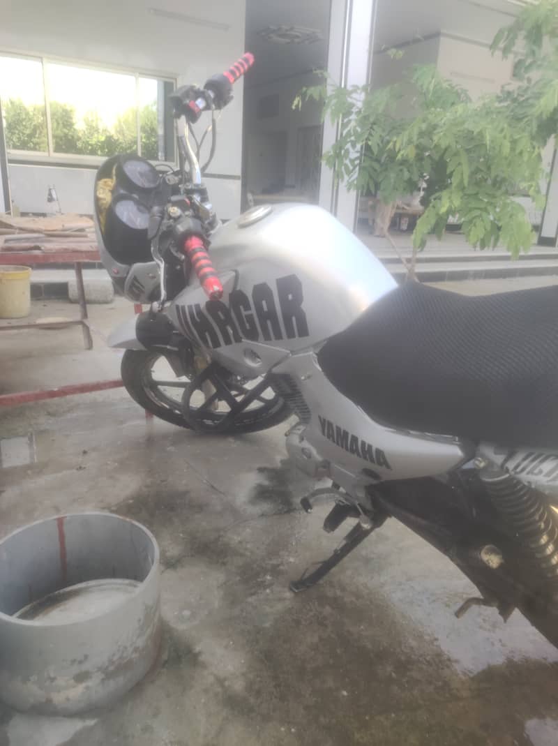 Yamaha YBR 125 2015 1