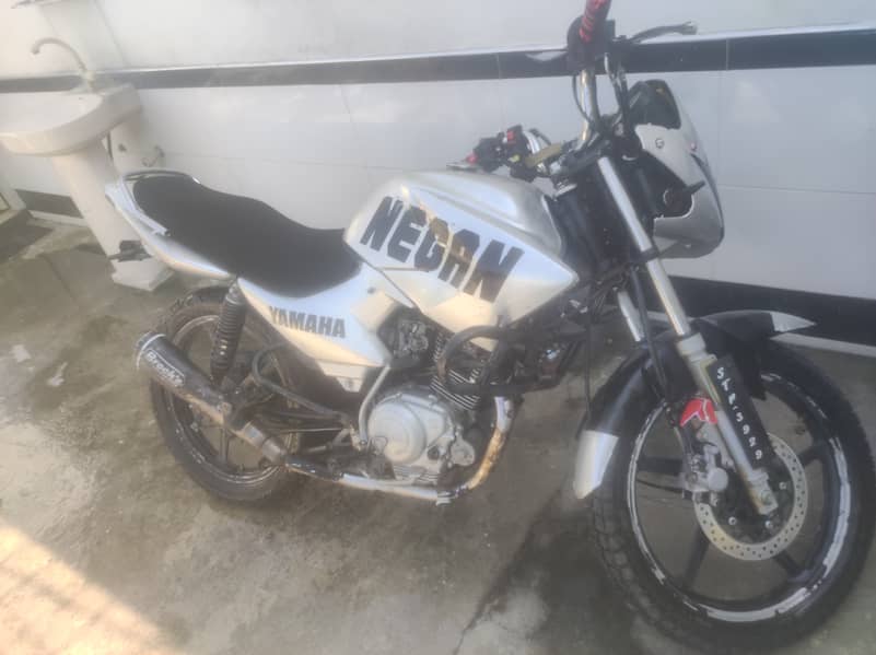 Yamaha YBR 125 2015 4