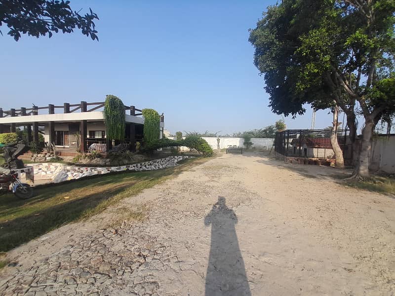 10 kanal farm house available for rent for per day basis. 20