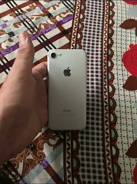 iphone 7 32gb Pta Proved 10/9 factory unlocked 0