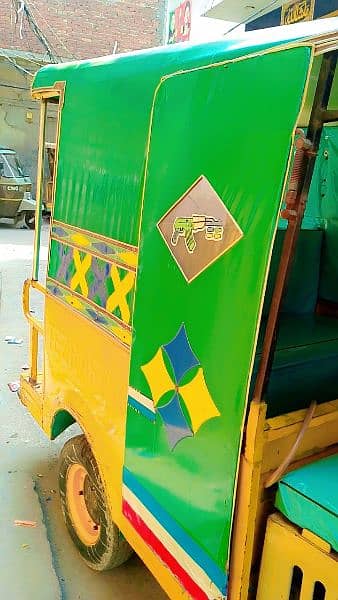 Rickshaw CNG 3