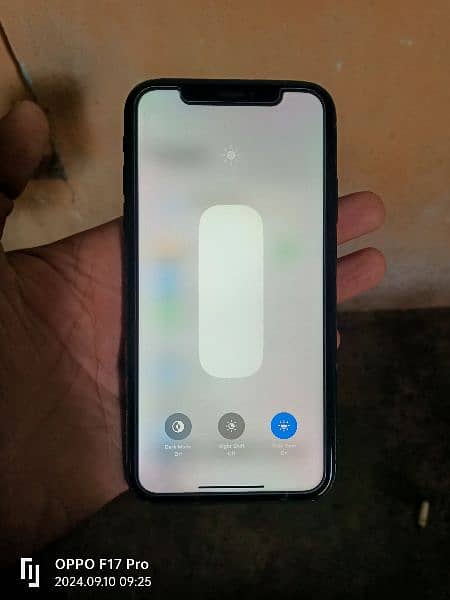 IPhone XR 128GB Factory Unlock 3