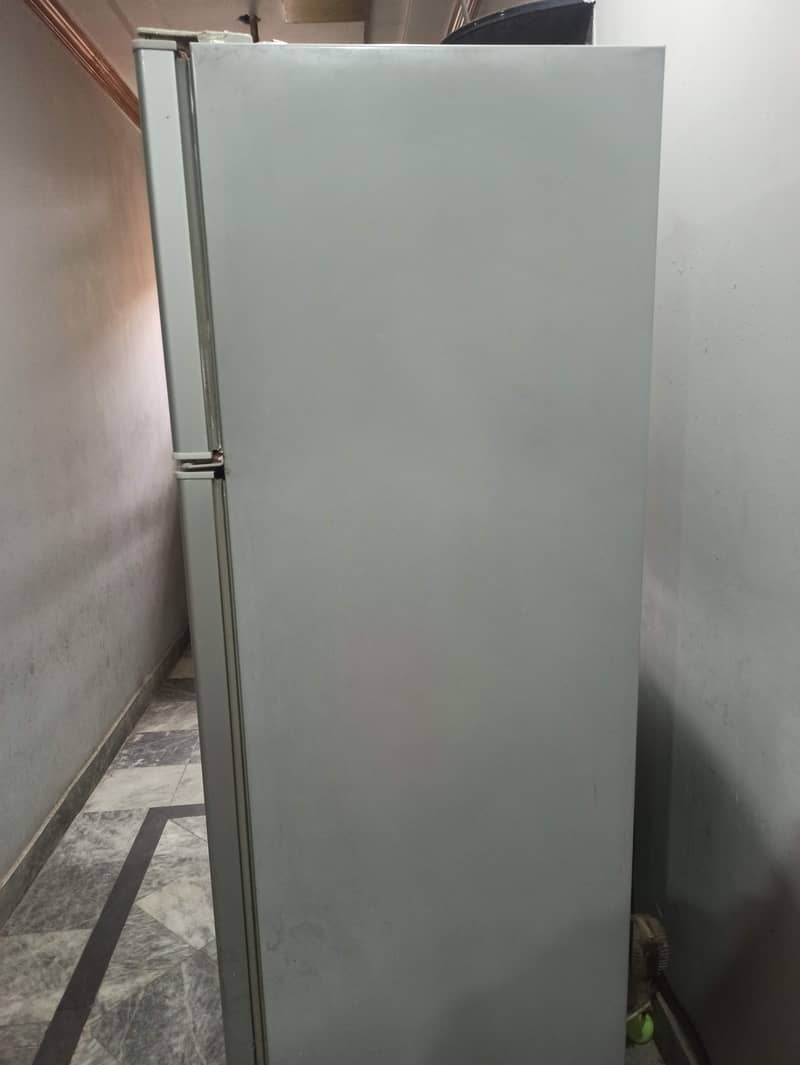 Haier Fridge Refrigerator Medium size for Sale 2