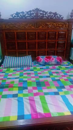 King Size chinioti good Condition pure wooden