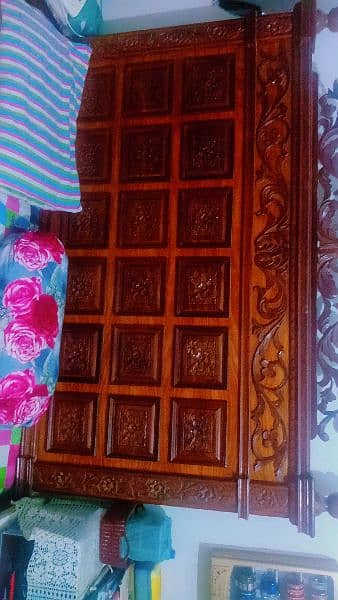 King Size chinioti good Condition pure wooden 2