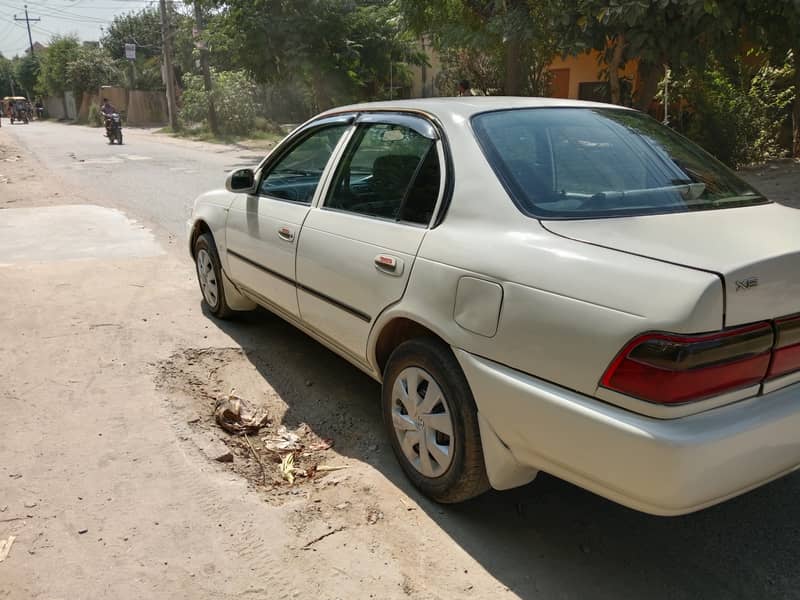 Corolla Indus 1999 3