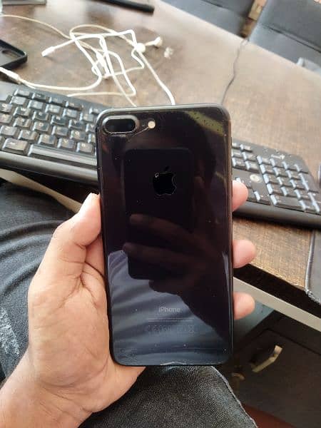 iphone 7 plus for urgent sale 0