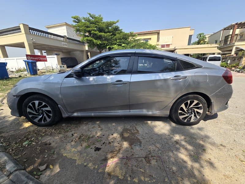 Honda Civic Oriel 2017 7