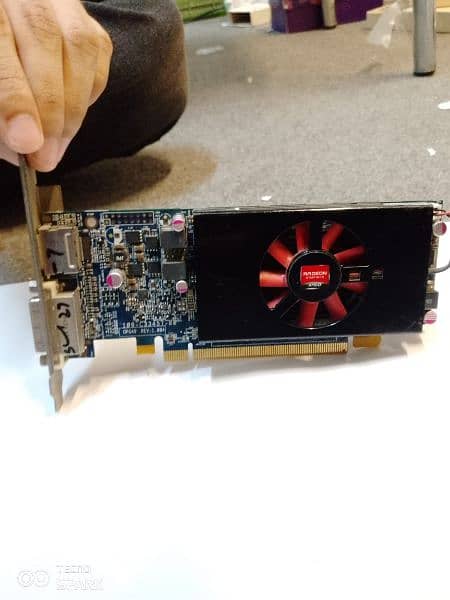 AMD RADEON HD 7570 1 GB DDR5 128 BIT 3