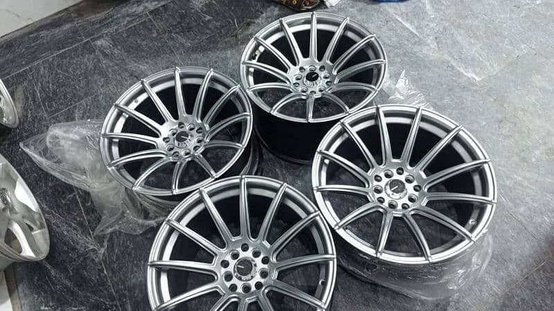 17 inch Alloy rims 0