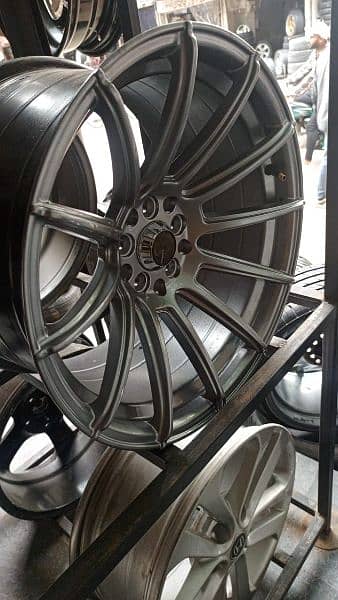 17 inch Alloy rims 1