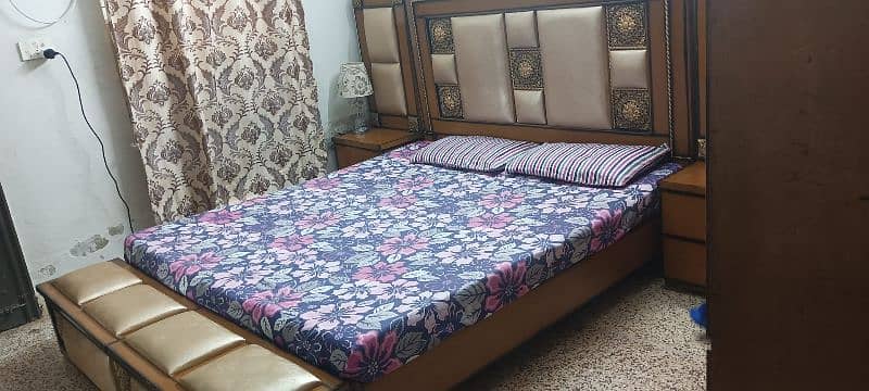 double bed with medicated mattres 2